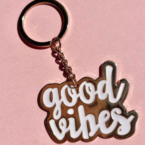Good Vibes Gold Keychain - Picture 1 of 5